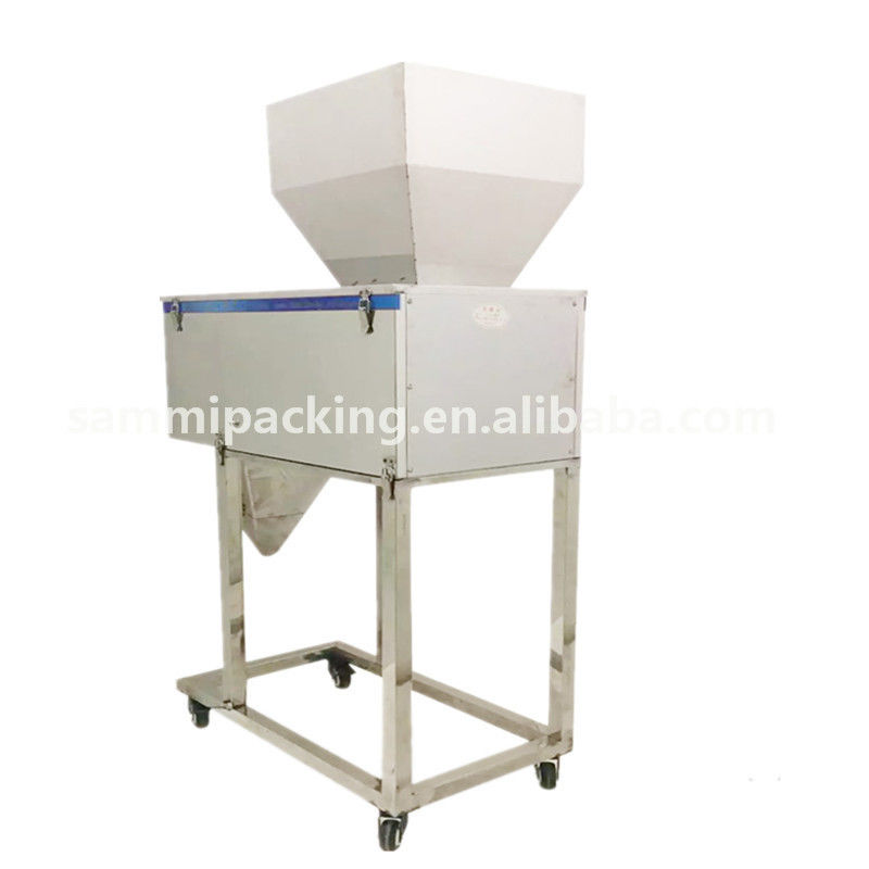 ماشین پر کردن دانه های نیمه خودکار خودکار برای گندم، قند، دانه برنج با کاربردهای نوشیدنی موتور هسته ای بزرگ Hopper